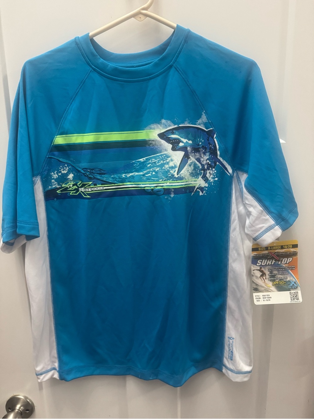 ZeroXposur Blue & White Shark Short-Sleeve Rashguard